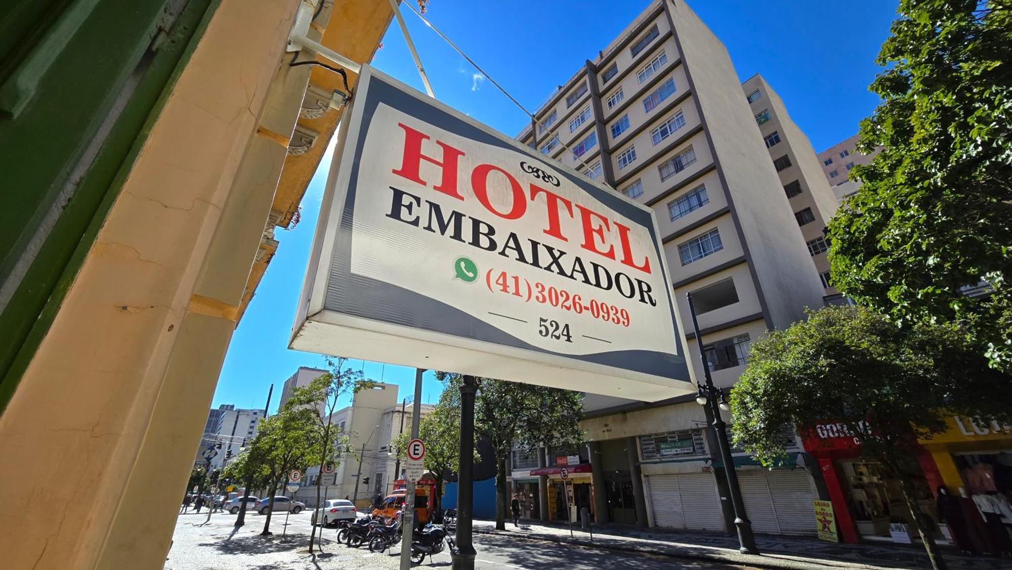 Hotel Embaixador De Курітіба Екстер'єр фото